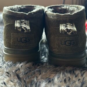 UGG - Rubber bottom